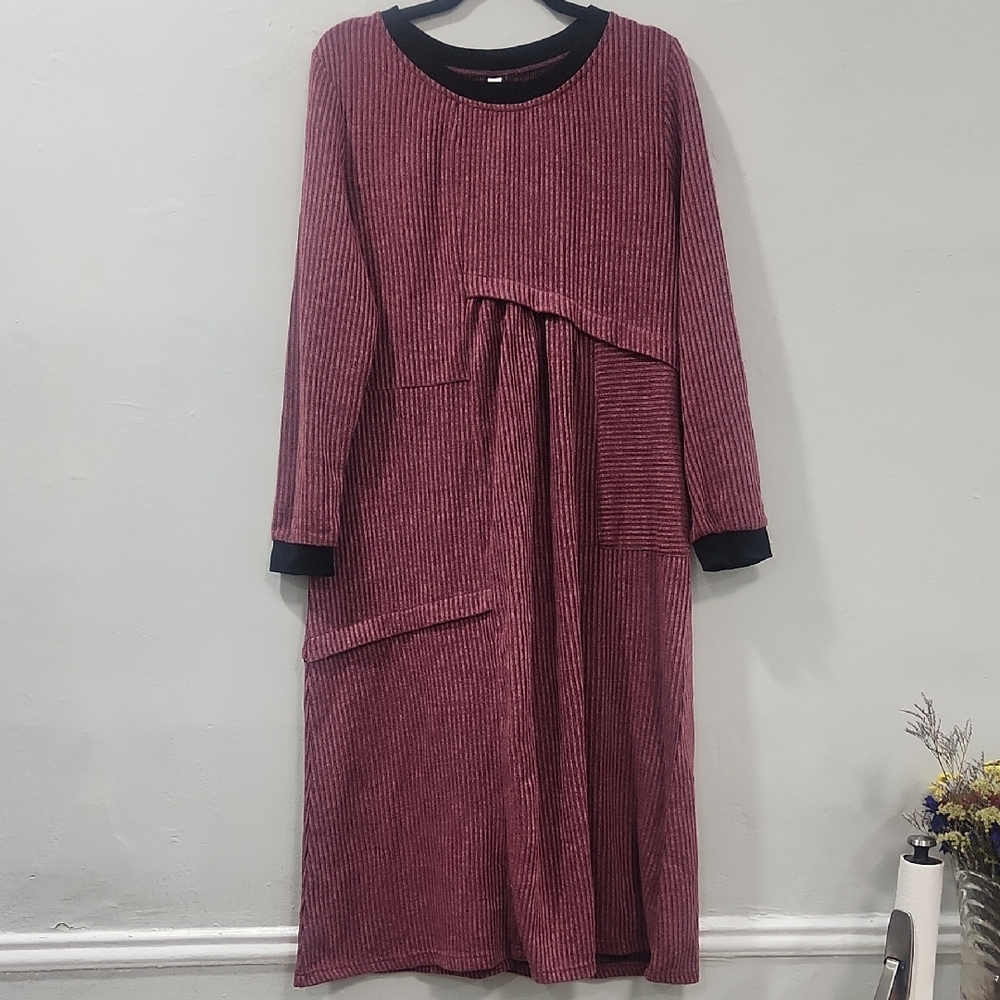 Elegant Burgundy Long Sleeve Dress